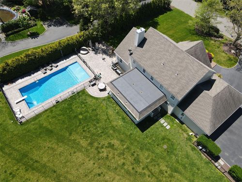 103 Silver Beech Ln, Baiting Hollow, NY, 11933-1390 | Card Image