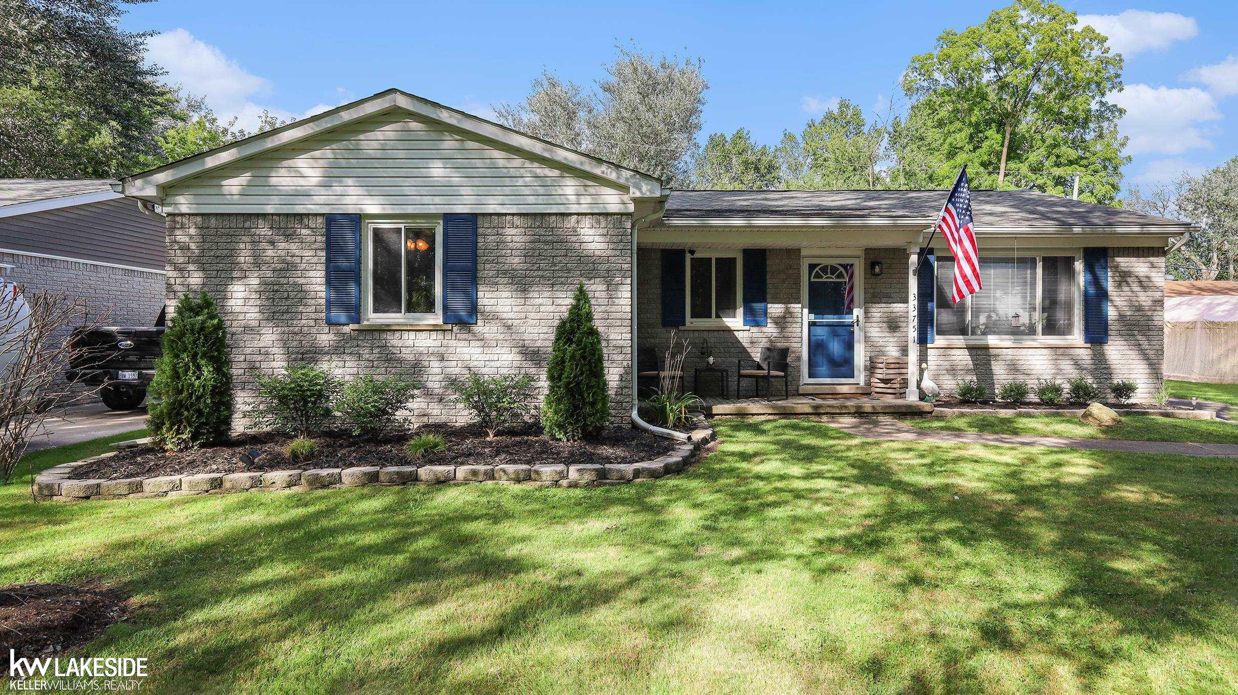 Schneider Rd, Chesterfield, MI 48047