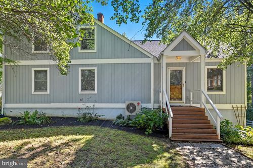 377 Rainbow Way, Front Royal, VA, 22630-7702 | Card Image