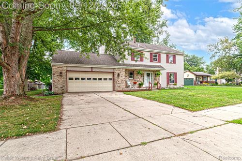 685 Cardinal Dr, Marysville, MI, 48040-1066 | Card Image