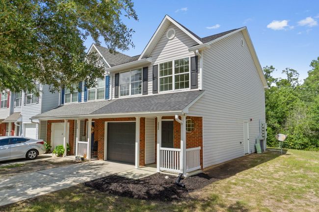 Front Exterior (2) | Image 35