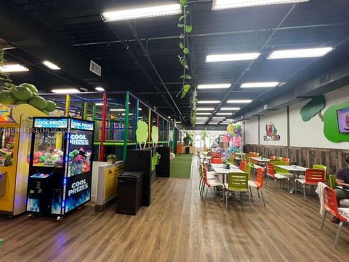 36-10750 Nw 58th St, Doral, FL, 33178-2802 | Card Image