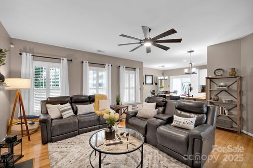 2671 Torrington Ln Nw, Concord, NC, 28027-6548 | Card Image