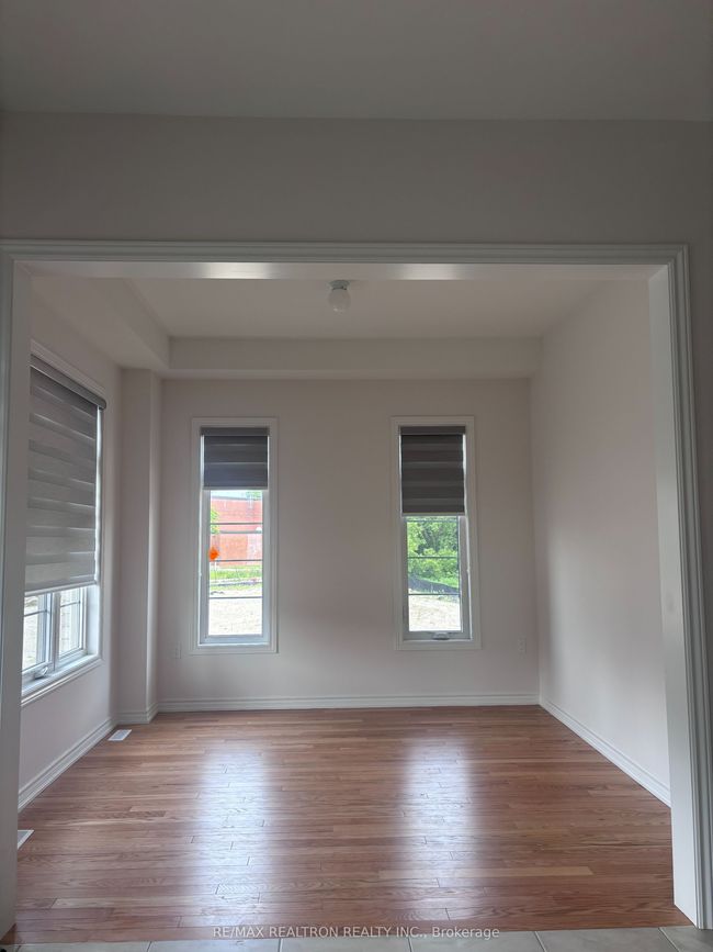 1 Rail Trail Crt, House other with 5 bedrooms, 4 bathrooms and 2 parking in Sutton West ON | Image 5