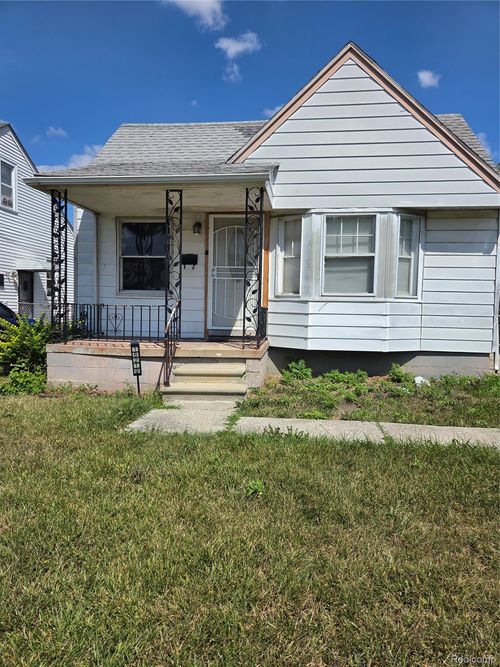 16219 Fairmount Dr, Detroit, MI, 48205-1451 | Card Image