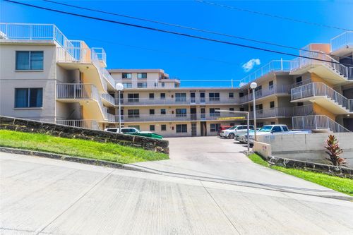 apt-303-1611 Miller St, Honolulu, HI, 96813-1882 | Card Image