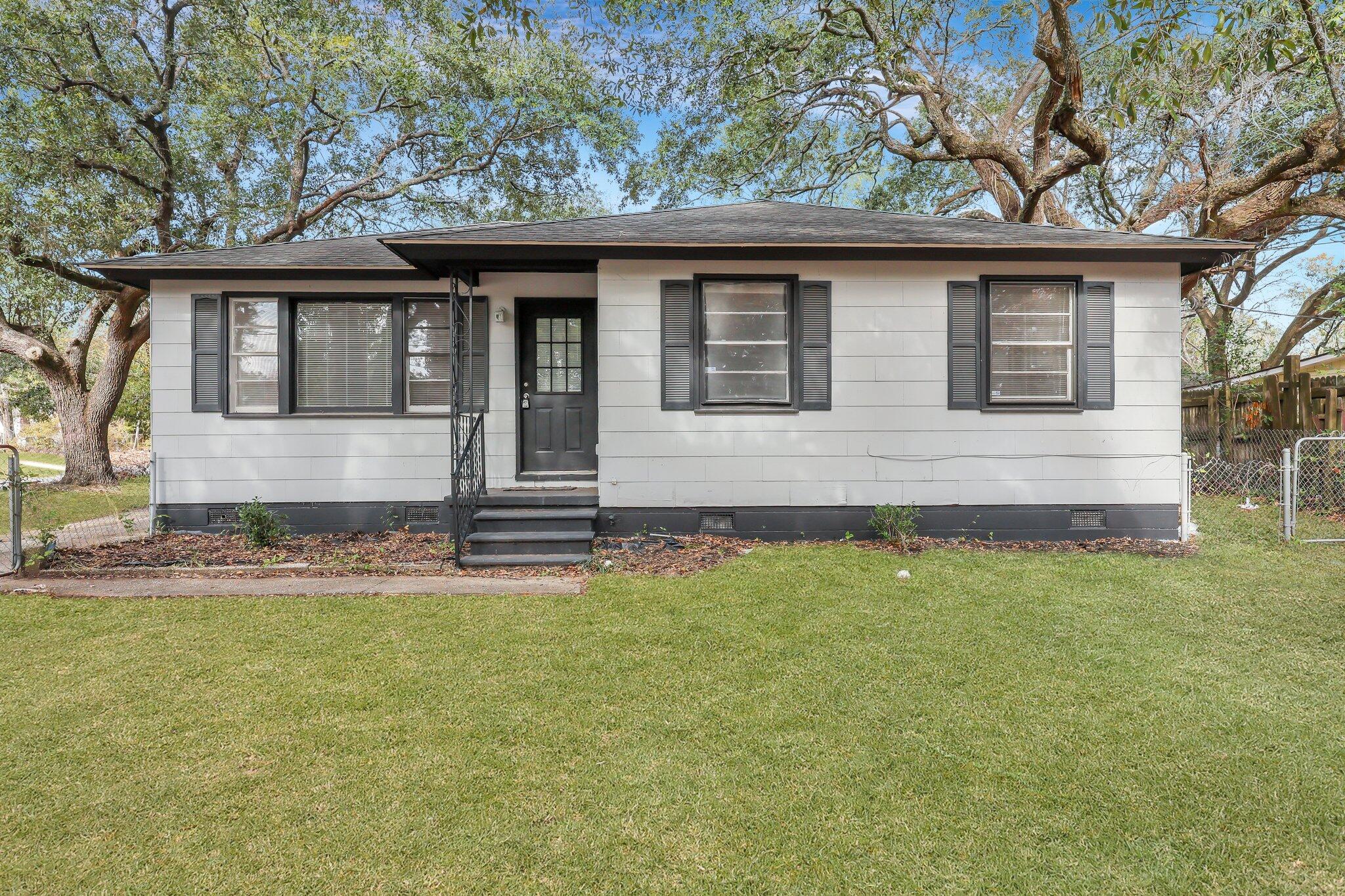 Residential in North Charleston