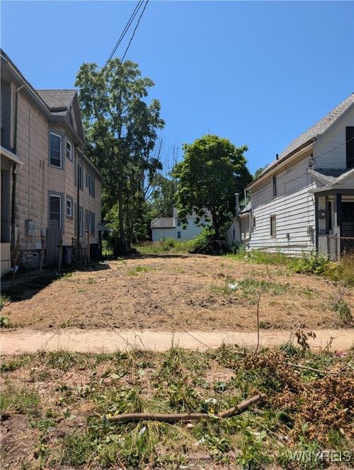 149 Arkansas St, Buffalo, NY, 14213-1852 | Card Image