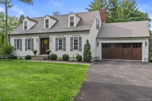 406 Bedford Rd, Chappaqua, NY, 10514-2211 | Card Image