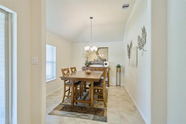 18811 Palmetto Hills Dr, House other with 3 bedrooms, 2 bathrooms and 2 parking in New Caney TX | Image 9