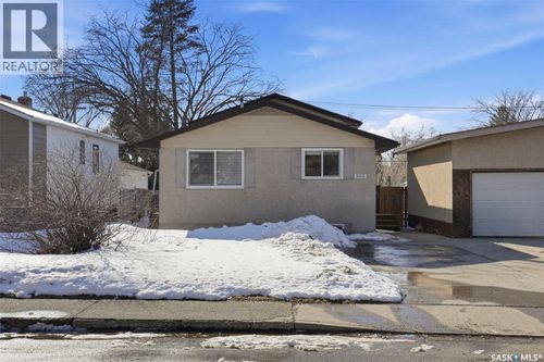 505 Av L N, Saskatoon, SK, S7L2P8 | Card Image