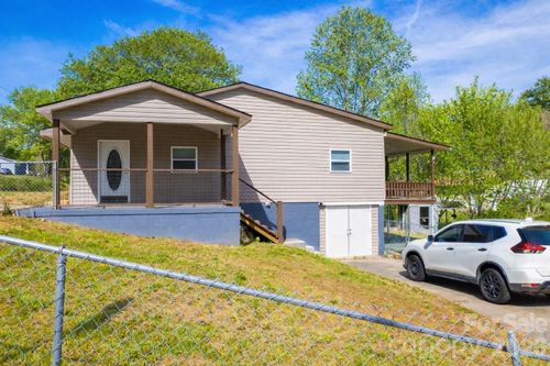 281 Glenwood Dr, Marion, NC, 28752-8789 | Card Image