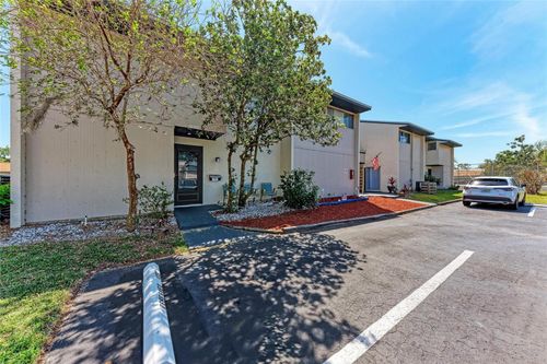 111-1026 Longfellow Ct, SARASOTA, FL, 34243-1209 | Card Image