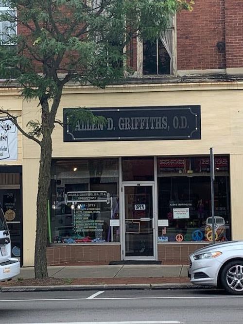 239 E Court St, Washington Court House, OH, 43160-1357 | Card Image