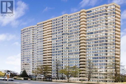 606-400 Webb Dr, Mississauga, ON, L5B3Z7 | Card Image