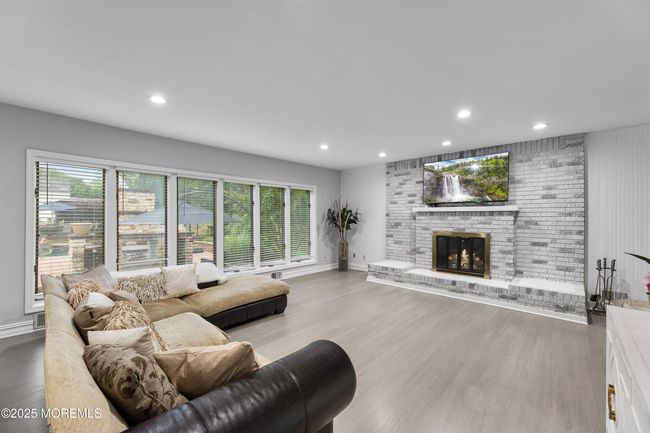 21 Homestead Cir, House other with 5 bedrooms, 4 bathrooms and null parking in Marlboro NJ | Image 32