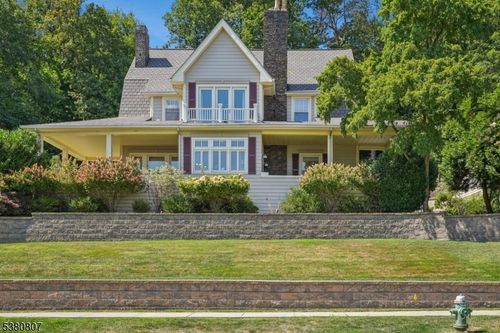46 Lloyd Rd, Montclair, NJ, 07042-1707 | Card Image