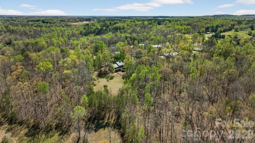 405 Loop Rd, Campobello, SC, 29322-9735 | Card Image
