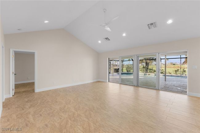 Living Room | Image 6