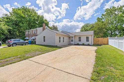 980 Wildflower Court, Virginia Beach, VA, 23452 | Card Image