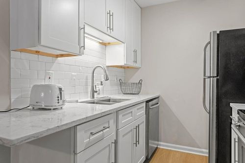 244 Triumph Dr Nw, Atlanta, GA, 30327-1055 | Card Image