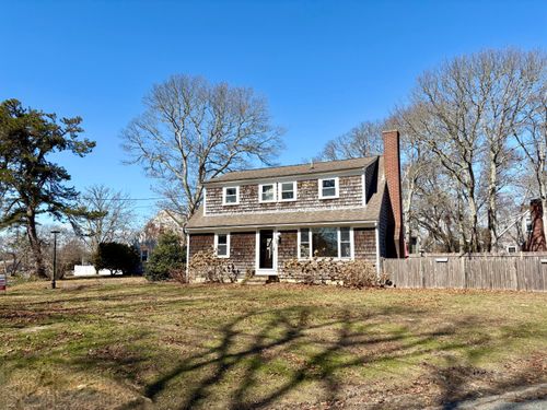50 Redwood Ln, Hyannis, MA, 02601-4335 | Card Image
