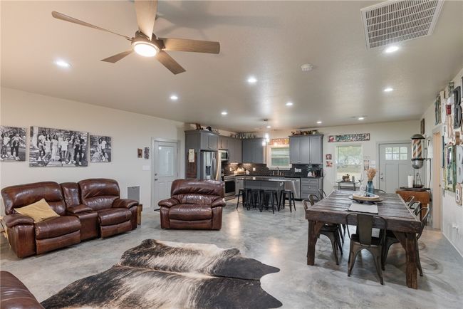 662 S County Road 1150, House other with 3 bedrooms, 3 bathrooms and null parking in Riviera TX | Image 12