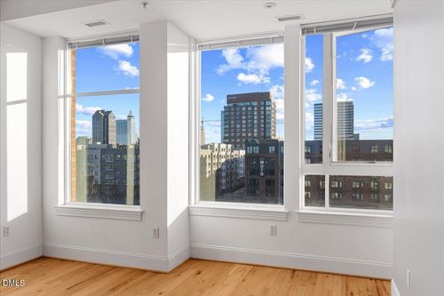 apt-900-400 W North St, Raleigh, NC, 27603-1561 | Card Image