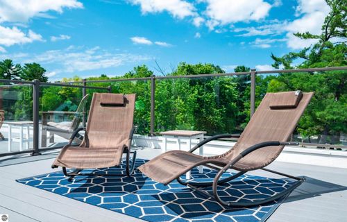 12-914 E Front Street, Traverse City, MI, 49686 | Card Image