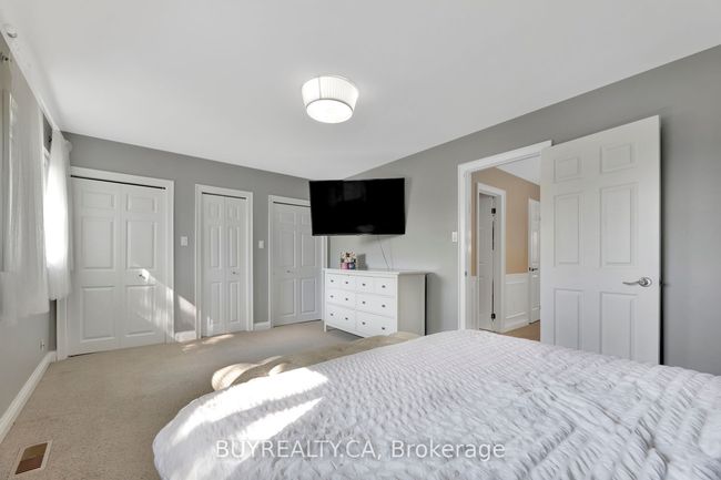 72B - 104 Poplar Cres, House attached with 4 bedrooms, 2 bathrooms and 2 parking in Aurora ON | Image 20