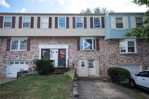 79 Escalon Dr, Coraopolis, PA, 15108-9150 | Card Image