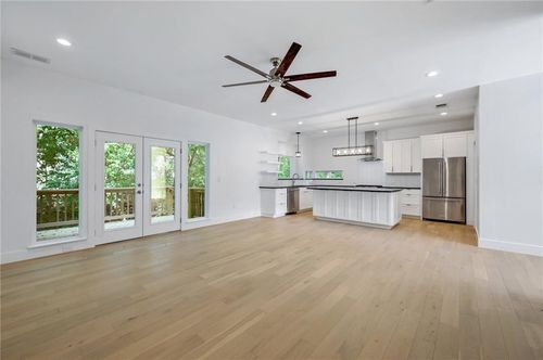 b-2004 Winsted Ln, Austin, TX, 78703-3062 | Card Image
