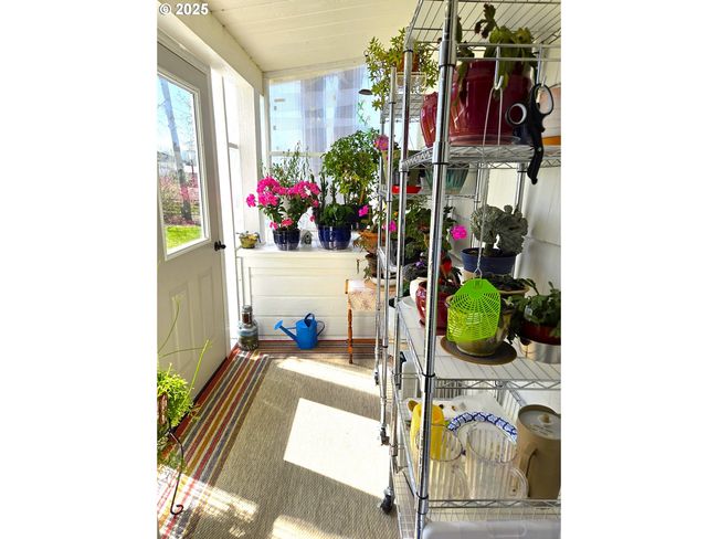 401 Main St, House other with 3 bedrooms, 2 bathrooms and 1 parking in Unity OR | Image 8
