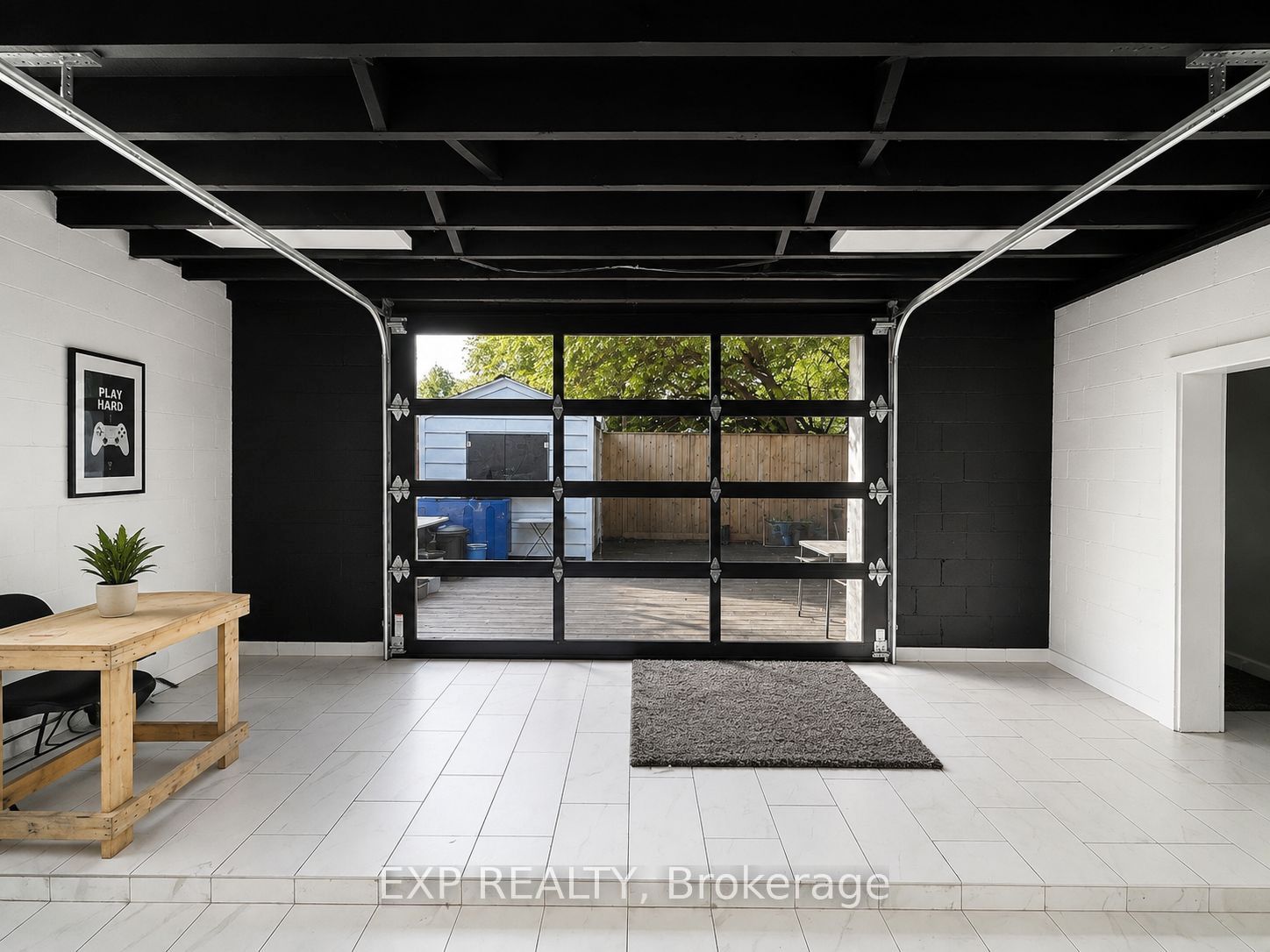 Commercial Lease in London East 4