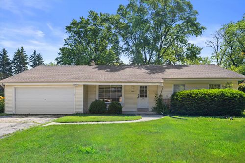 8666 N 62nd St, Brown Deer, WI, 53223-2845 | Card Image
