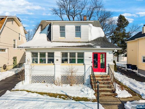 185 4th Ave, Hawthorne, NJ, 07506-2352 | Card Image