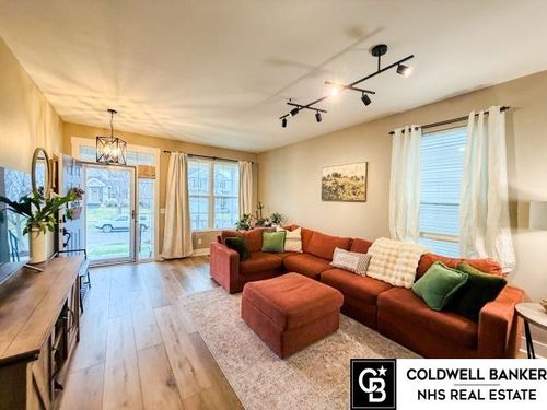 8116 N 147th St, Bennington, NE, 68007-7047 | Card Image