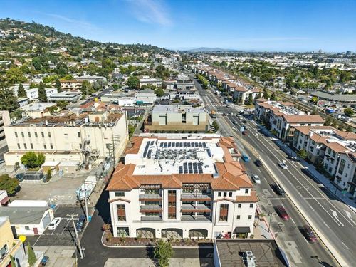 207-560 El Camino Real, San Carlos, CA, 94070-2494 | Card Image