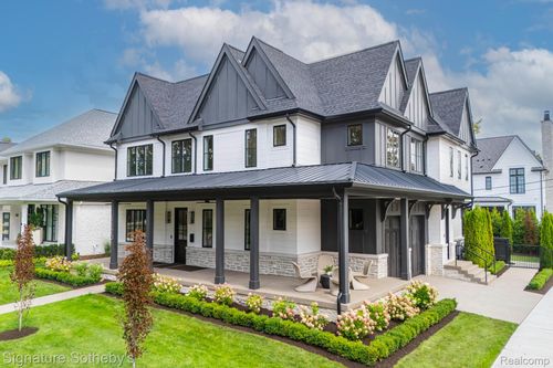 1120 Lyonhurst St, Birmingham, MI, 48009-1016 | Card Image