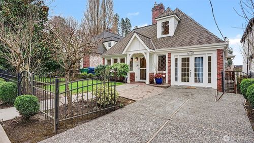 4335 Ne 45th St, Seattle, WA, 98105-5139 | Card Image