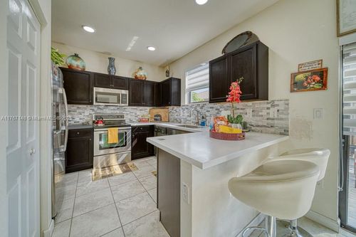 121-121 Se 34th Ter, Homestead, FL, 33033-7480 | Card Image