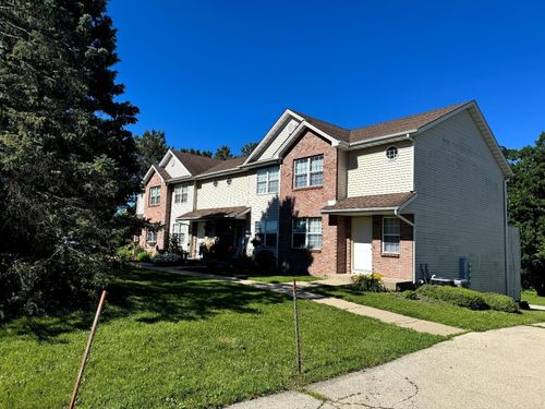 11702 Parkway Drive, Roscoe, IL, 61073 | Card Image