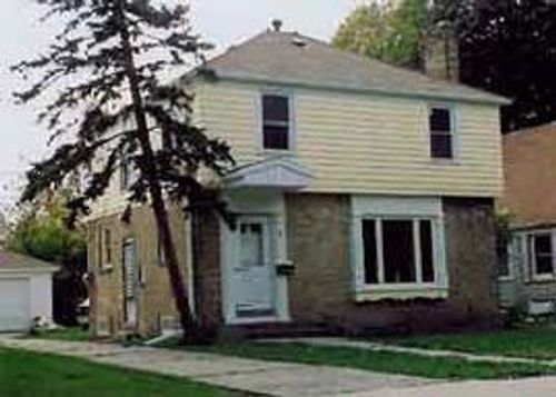 4209 W Luscher Ave, Milwaukee, WI, 53209-5240 | Card Image