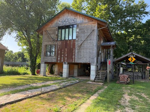 201 Thomas St, Birch Tree, MO, 65438-9009 | Card Image