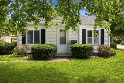 442 4th Ave, Iowa City, IA, 52245-4615 | Card Image