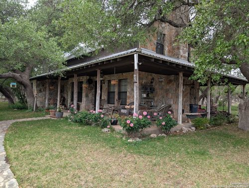 250 Paradigm Ranch Rd, Mountain Home, TX, 78058-5002 | Card Image