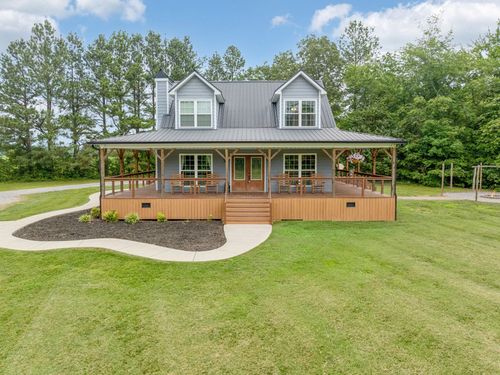 256 Dailey Ln, Bradyville, TN, 37026-1401 | Card Image