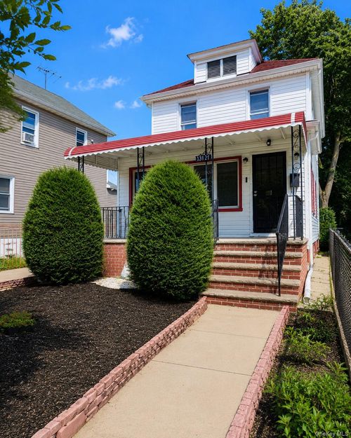 13121 223rd Street, New York, NY, 11413 | Card Image