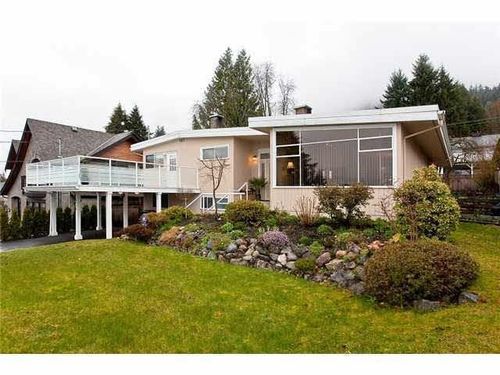 676 Sylvan Ave, North Vancouver, BC, V7R2E9 | Card Image