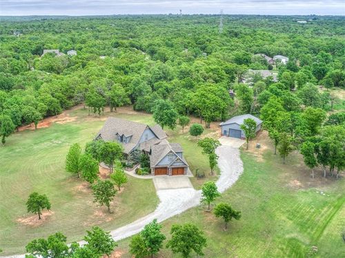 7979 144th Ave Ne, Newalla, OK, 74857-7402 | Card Image